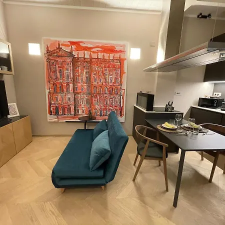San Babila Prestigiosa Apartment *